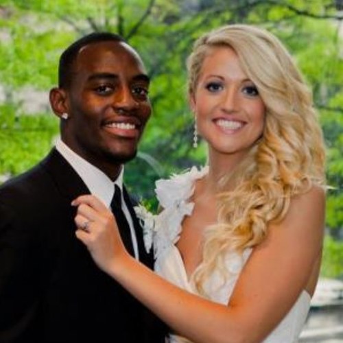 Married to the love of my life. Mommy to Baby Jaiden. Biology teacher and volleyball coach... Just loving life! :)