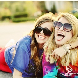 live.laugh.love, with your bestfriend.