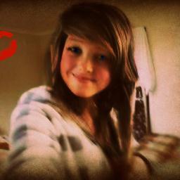 Hi im Natasha , :)