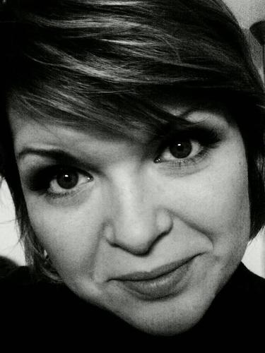 Journalist, admin, cook, wife. married to Matthew Rout :)