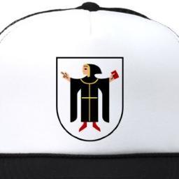 Ich bin Webworker aus München und interessiere mich für Bücher und Freizeitaktivitäten wie Skifahren, Langlaufen, Wandern, Klettern, Radfahren, Fußball, Tennis.