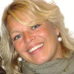 Business & Life Coach I HRM Interim Professional I Ondersteunend in Mens & Organisatie I eigenaar van bureaubenjamin en MIND YOUR SOUL I http://t.co/J5mvEoGj82