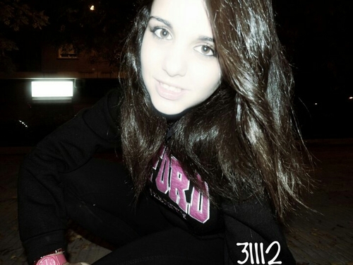 Sonrio a pesar de todo y me encanta crear sonrisas a los que me rodean.~DescoloNocTuitera:$.MÀ12Siempre @JoanMarin23 !(L)http://t.co/B42UHdoD