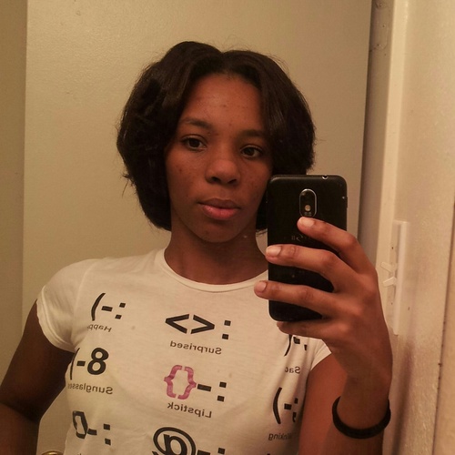 wife and hard working mother of 5 I'm on the grind a professional cook on my way up the food scale!