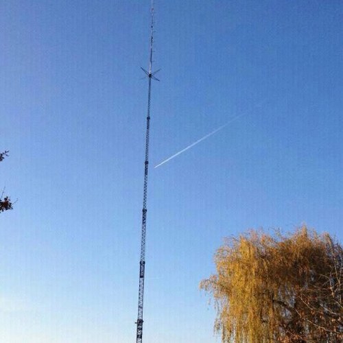 Man, eind 40, getrouwd en 2 kinderen. Zzp er en eigen bedrijfje. hobby's:Voetbal, radio maken en computers.