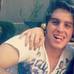 O Thomas é meu eterno anjo, meu eterno idolo, minha melhor escolha,meu tudo, seus olhos me mostrar o caminho ♥ .


Since:17-3-11 Oficializacion : 19-7-11 .