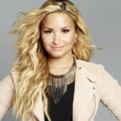 ♥Lovatic))Follow me please☺