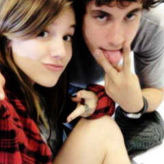 agathasuellen1's profile picture. A amizade é uma das melhores coisas que se pode ter na vida eu nunca vir uma amizade como essa lia e ju♥amo de mais a agatha e a alice♥