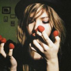 RaspberryPink's profile picture. Infirmière 💉
 👑I'm not a queen, i'm a Khaleesi 🐲