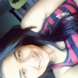 Amor coisa linda gostosa da minha vida ,a garota do sorriso mais lindo do mundo . Te amo by.amor dla ;9