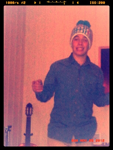 Kleine | Voetballer | Kickboxer | Tenniser | Wakeboarden Kneeborden #Teamgalaxys2                       FuckItShitHappens Follow me on Instagram; patriickk16