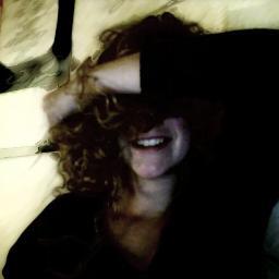 kimvl_'s profile picture. 