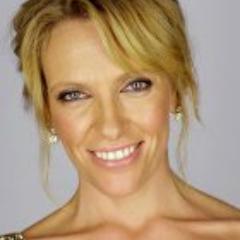 An Academy Award-nominated Australian actress best known for her roles in The Sixth Sense and Little Miss Sunshine