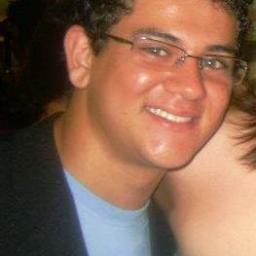 Aventureiro, romântico, apaixonado, cheio de sonhos e vontades... eu... Bruno.