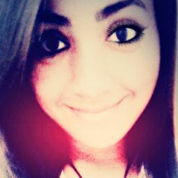 Nasci pra ser intensa e dramática. Se quiser saber mais sobre mim visita meu tumblr. ;*