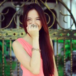 deeeleah's profile picture. Heart God. Heart people :)