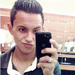 Deus fez a terra e o céu Fez você e o seu mel E me fez só pra te amar♪♫ @_GabydeFreitas