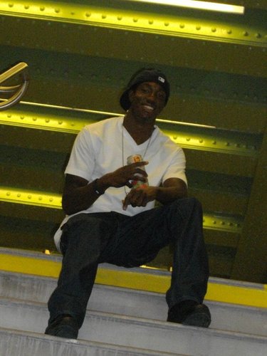 I'm athletic funny an mad chill to chill with..if u want kno more just hit me up # MSUtrack&field. NY to MS # NETC