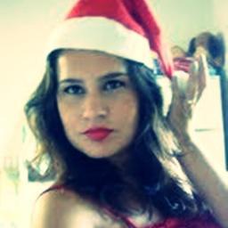 Tenho 19 anos, Sou Ariana(signo Áries), Ticolor e ITALIANA com Orgulho!Sincera, Alegre, meiga, romântica  maas não forço simpatia'!