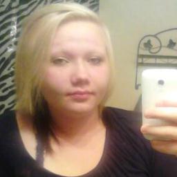 Hi . I'm Cloey :)