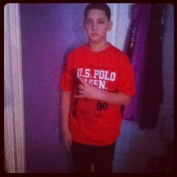 i have afacebook hmu gio abella.. like to chill  i am good at basketball and football .....