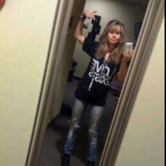 I love my fans....hope my tweets inspire you *muah* #teamdisney