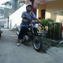 mereka yg membinciku selalu memotivasiku,,dan mereka yg mencintaiku selalu menginspirasiku.........