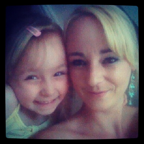 beckyf2406's profile picture. 