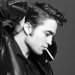 Edward Cullen here, animals are my blood type especially human girls that are fragile like a lamb. CAUTION: Stalker.|18+RP •SINGLE°