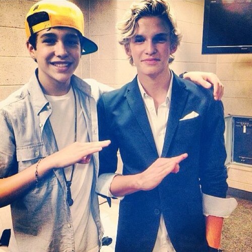 love Cody Simpson, Austin Mahone, and ONE DIRECTION!!(: Follow please! I follow back.