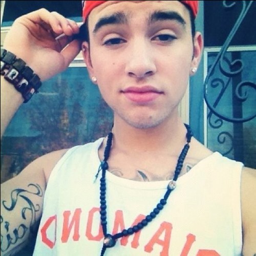 Well, I'm 16, I support Justin Bieber! Swaggy is the word. I don't judge or talk smack. Follow me(;