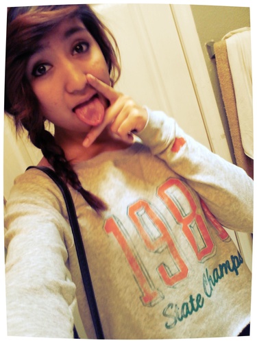follow me && ill follow back (: 3