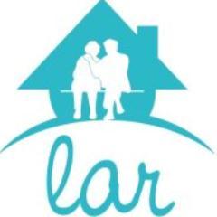 A associação de Amparo aos Idosos de Foz de Iguaçu,desde 1983 fornece abrigo de  longa permanência para Idosos em vulnerabilidade social.