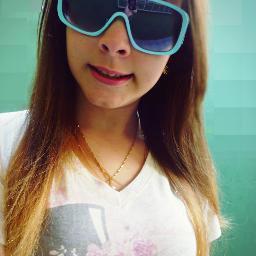 Vitoriia_Praes's profile picture. Ainda bem que sempre existe outro dia, outros sonhos, outros risos, outras pessoas &&' outras coisas =$