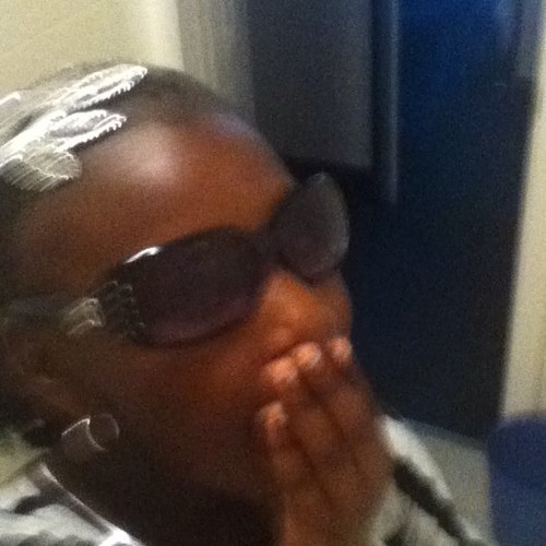 Lilmamacuter23's profile picture. 