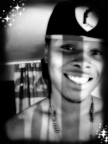 Tryne get boston george n diego money???????stack it all up like lego money....??? RIP DIRT!!!