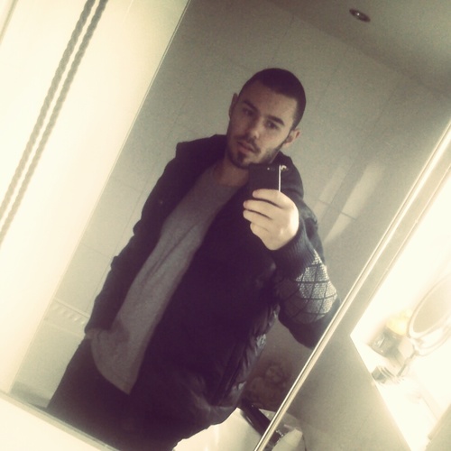 tonyscrafield's profile picture. im tony as you can see it's clear, young artistic friendly person wanna see my drawings follow me on instagram