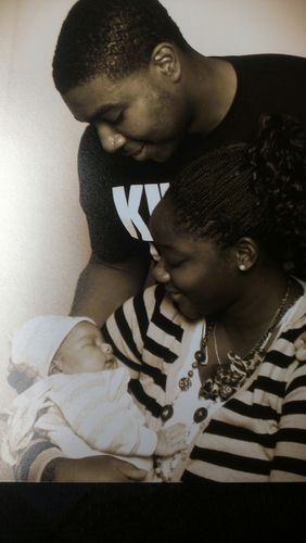 Strong black women, who respects herself and others, thank you god for my life, family, my boyfriend and my baby. I'm headed for success!