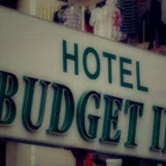 HotelBudgetInn's profile picture. Located in the famous Bukit Bintang, Budget Inn is a convenient 2-minute walk to the well-known food street of Jalan Alor.  http://t.co/med1Ctvr