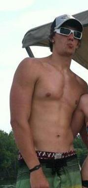 bradtrip24's profile picture. 