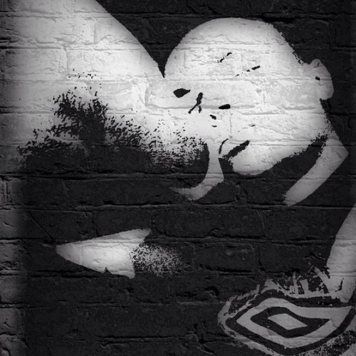 Foxprime's profile picture. Cinéphile aigri critiquant tout et tout le monde accessoirement ex-blogueur et gamer assidu à ses heures. Délaisse les réseaux, Twitter n'en est pas exempt.