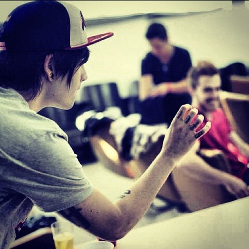 Aqui por um unico motivo e uma razão ele @radicalroots ,since:16/07/2012,dona:@bruninhaaa_