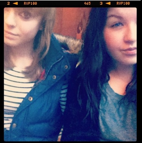 follow my new twitter: @chloeannhubbard love you