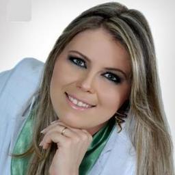 Enfermeira, Mestranda em Enfermagem/UFRN. Casada com @bsilvamedeiros, amante da natureza e fascinada pelo conhecimento...
