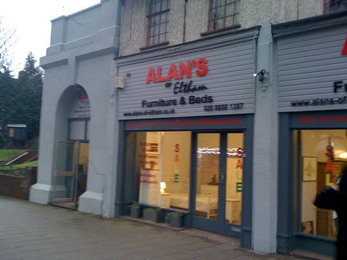 Furniture retailer #eltham services include #beds #furniture #removals #propertymaintenance #secondhand #rubbishclearance 02088501357
http://t.co/Y1LwLHri