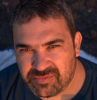 luisaguilera's profile picture. Si la justicia no trae orden es preferible la venganza.