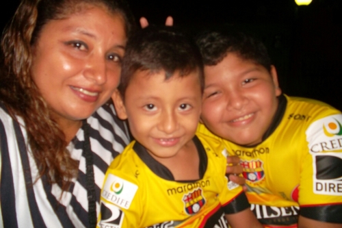 me gusta todo lo bueno de la vida  amo a mi familia .....