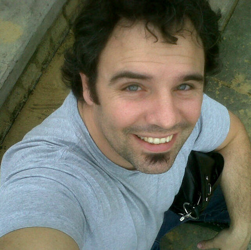 No son los golpes que damos los que nos hacen fuerte, sino los que recibimos (Rocky VI).