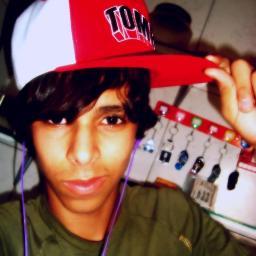 17 Anos,Sou Dancer de #FREE_STEP , meu canal http://t.co/nwUj3paL sou Fanatico pelo @FlamengoFC Curto #Rap , #Rock e #Eletronica.