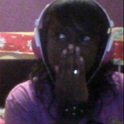 Bio casou com a Bia *o* // otaku,gamer,rockeira... Suco de maça e Nutella
http://t.co/iFpW2Y2P